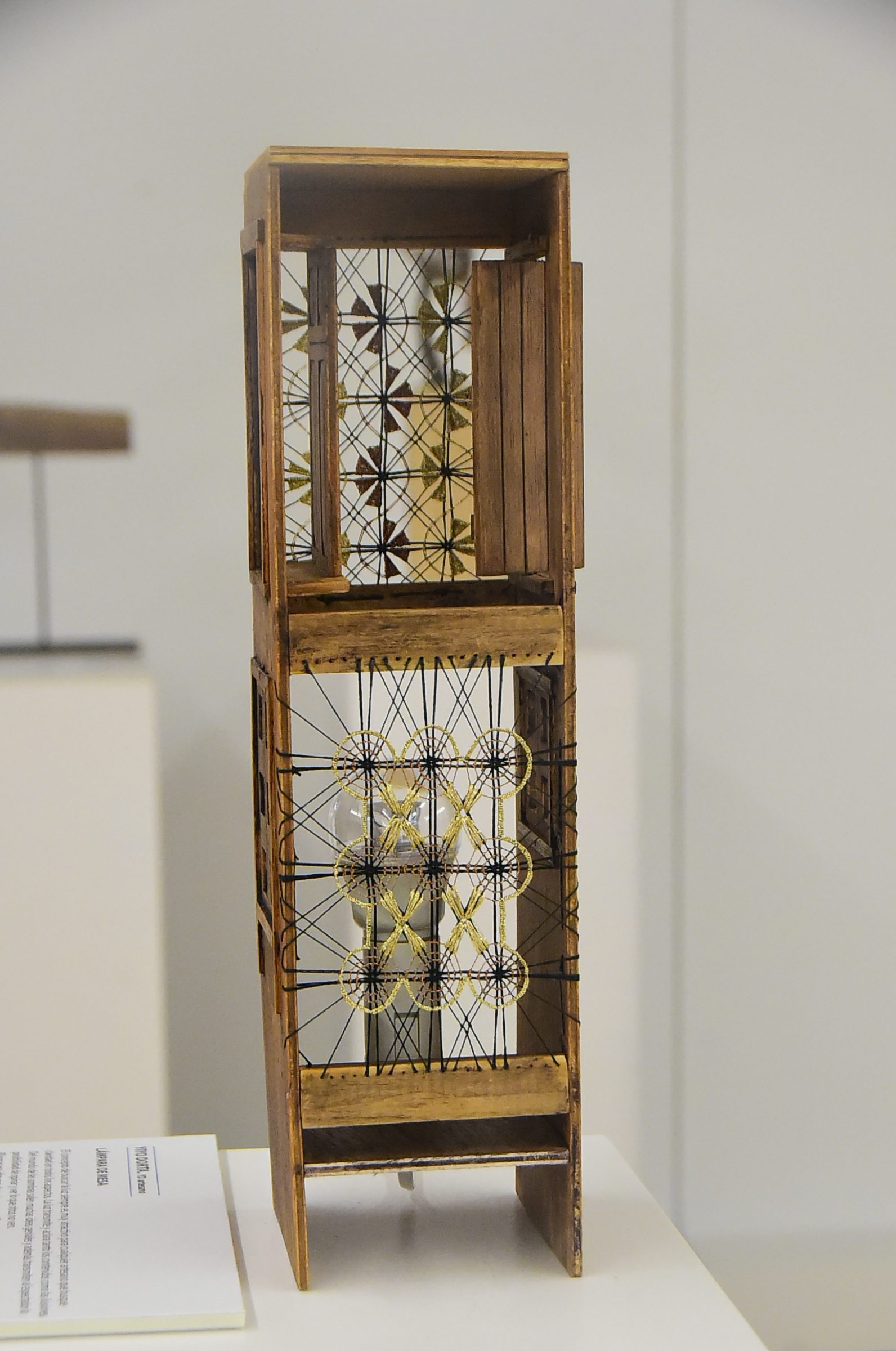 4 Lámpara Canaria con calado canario